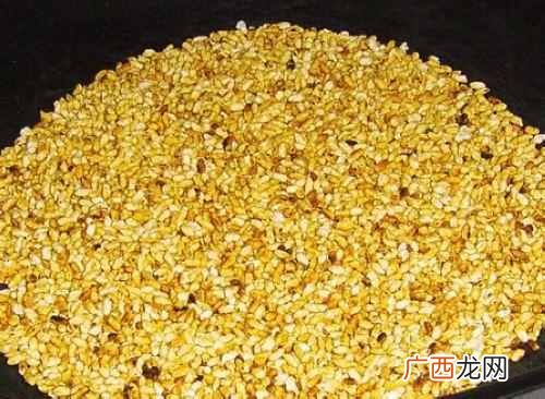 自制炒米怎么做？？家庭自制炒米，只需要大米一种食材，简单易操作