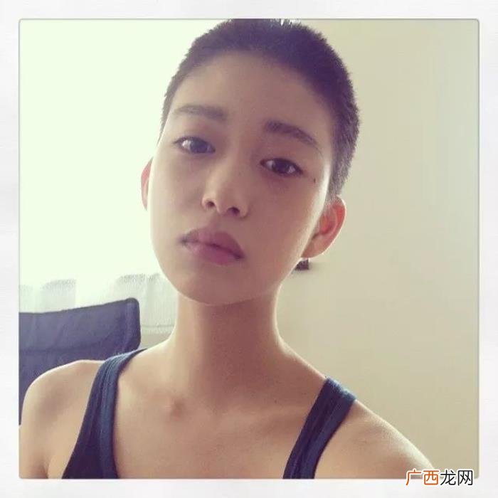 这些社会女孩帅的让你跪下叫爸爸 社会女