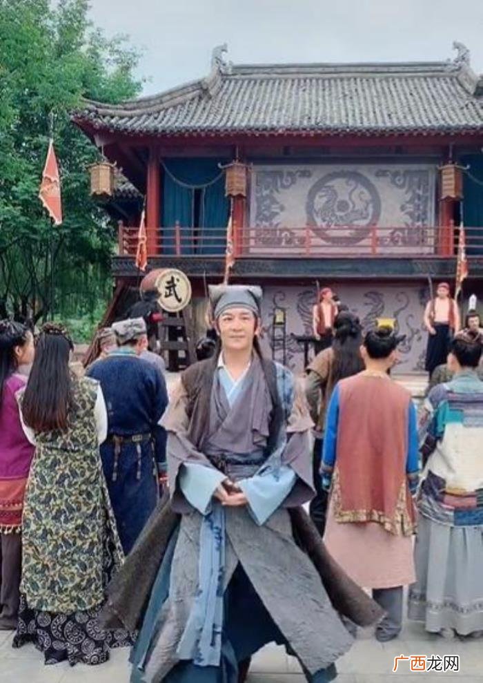 段誉陈浩民，51岁陈浩民穿古装重回帅气&amp;quot;段誉&amp;quot;