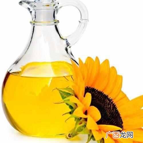 什么是矿物油？为啥食品里有它？会致癌吗？