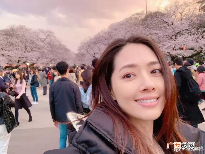 辛芷蕾脸宽，辛芷蕾偷偷割了比景甜还宽的大双眼皮