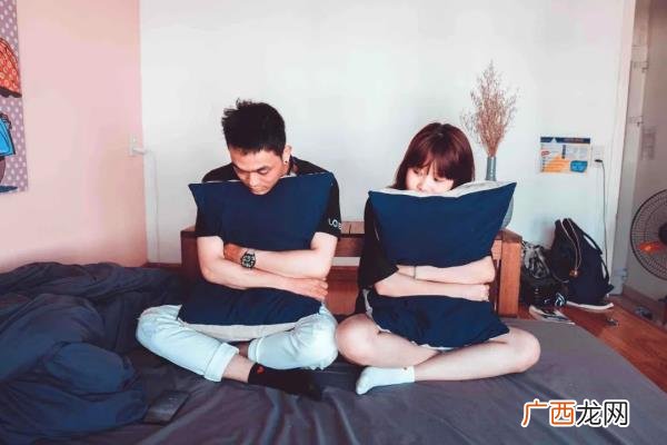 怎么对你忽冷忽热的男人，男人如果对你忽冷忽热