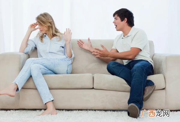 怎么对你忽冷忽热的男人，男人如果对你忽冷忽热