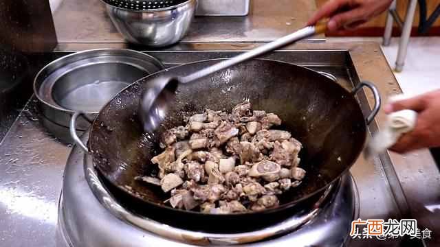 家常鹅肉怎么做才好吃?会这一招,鹅肉不腥也不柴