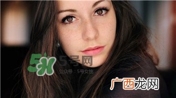 晒斑和雀斑是一样的吗?晒斑和雀斑的区别