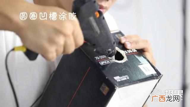 怎样用放大镜DIY家用投影仪？放大镜加旧纸箱，不到5块钱就能自己做投