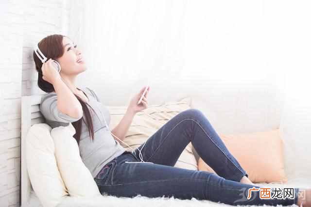 眼屎多怎么办？发现眼屎增多，不妨做8个改变！