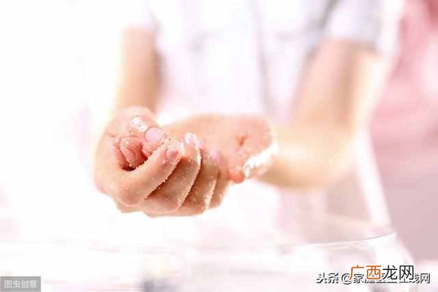 手掌脱皮是什么原因？通常是缺乏这种维生素，补一补就好了