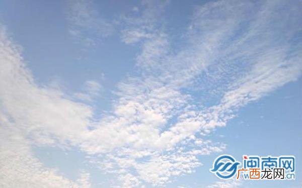 暗示约会的句子，姐妹约会朋友圈文案简短句子