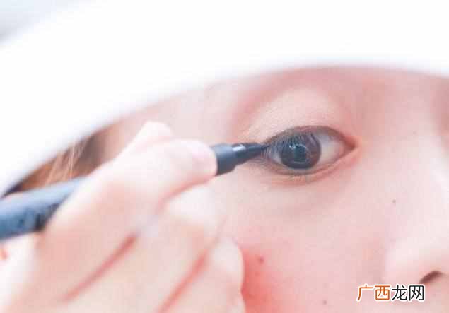 怎样化妆好看？记住这12个步骤就够了！