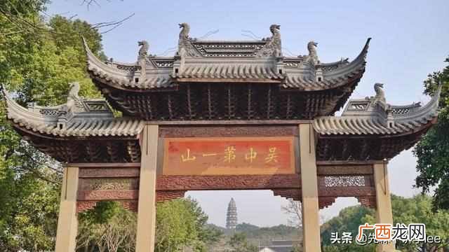 虎丘塔为什么是斜的？苏州虎丘塔，为何号称东方比萨斜塔？