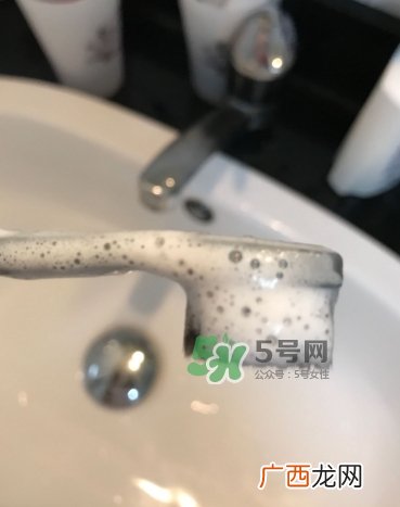 lg竹盐牙膏怎么样？lg竹盐按压牙膏怎么用？