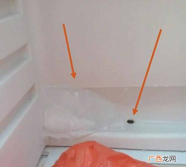 冰箱冷藏室有水怎么办？冰箱冷藏室积水怎么办？问题可能在这三个地