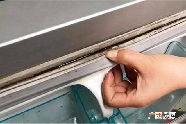 冰箱冷藏室有水怎么办？冰箱冷藏室积水怎么办？问题可能在这三个地