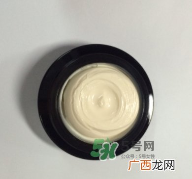 资生堂时光琉璃眼霜多少钱？资生堂时光琉璃眼唇霜专柜价