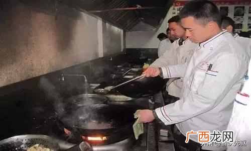 炒菜该如何用火、如何用油，大厨亲自传授秘决