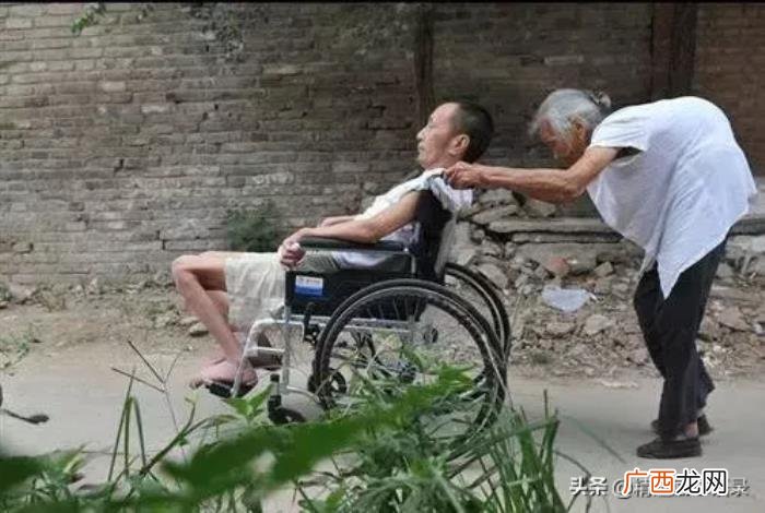 世界上最伟大的爱是母爱 关于母爱的句子