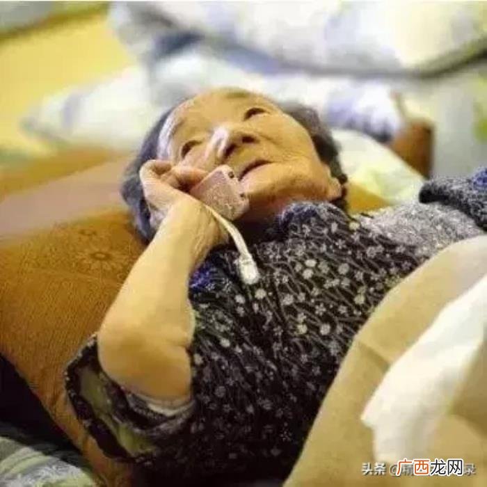 世界上最伟大的爱是母爱 关于母爱的句子