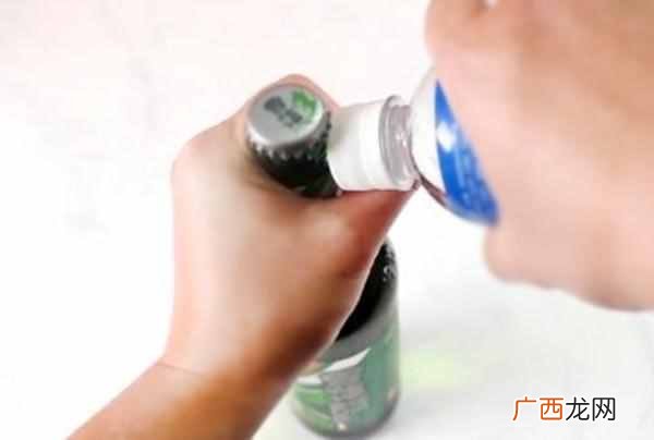 如何开啤酒瓶盖？几个方法轻松开啤酒盖