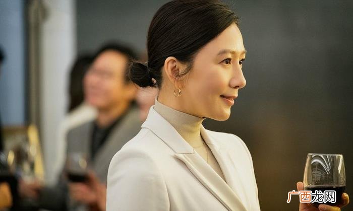离婚和耗着哪个对女人更有利 男人要离婚有必要耗着吗