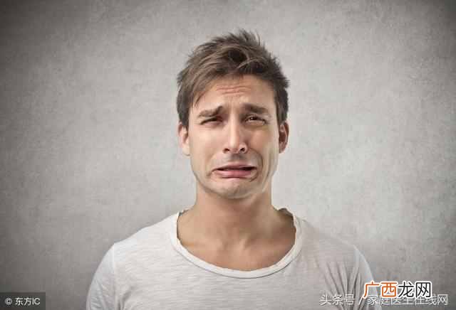 流泪时为什么流鼻涕？鼻涕与眼泪，原来是相同成分