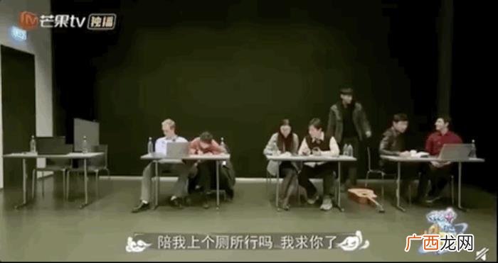 黄子韬是谁，黄子韬是偶像界派来抢搞笑艺人饭碗的吧