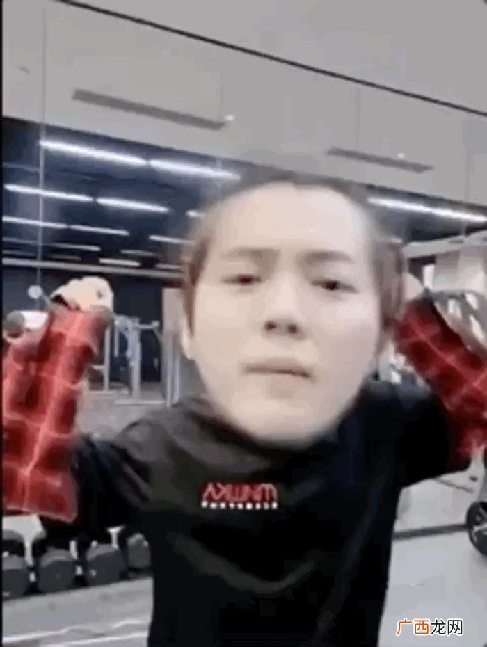 黄子韬是谁，黄子韬是偶像界派来抢搞笑艺人饭碗的吧