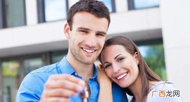 女生抱男生会有反应吗？男生哪些情况下会有反应？