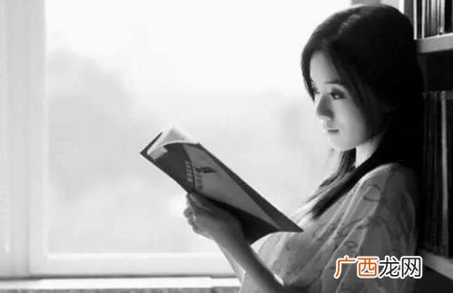 女朋友问喜欢她什么，怎么回答能让她满意