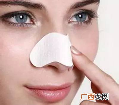 黑头是什么 黑头和毛孔粗大有什么关系