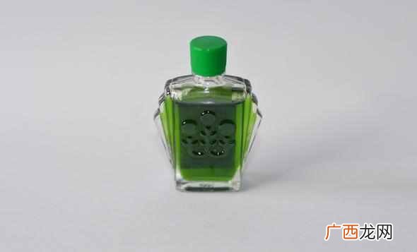 用502粘死的零件怎么分开？用它泡一泡，就能轻松分开！