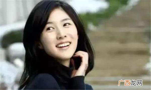 霸道女总裁爱上穷小子的韩剧，爱上穷小子为了他自杀