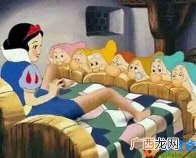七个小矮人的故事主要讲了什么？格林童话：白雪公主与七个小矮人的