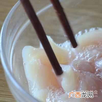 鸡胸肉做汤简单做法？鸡胸肉片汤的做法