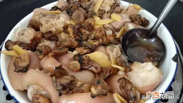 家常清蒸猪脚的做法？客家蒸猪脚，简单美味又营养