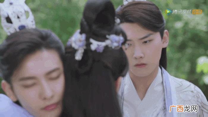 蒲巴甲微博，八王妃年初就官宣了被演员蒲巴甲求婚的微博