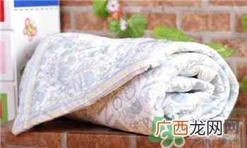 早上起床叠被子好吗?叠被子的坏处