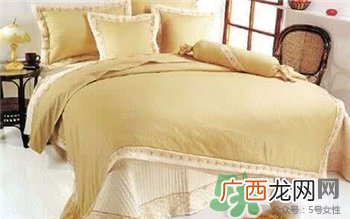 早上起床叠被子好吗?叠被子的坏处