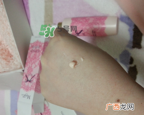 曼妮芬玫瑰身体乳怎么样?曼妮芬玫瑰丝柔身体乳好用吗?