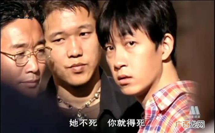 潘粤明演的，主演潘粤明凭此走上了人生第一座巅峰