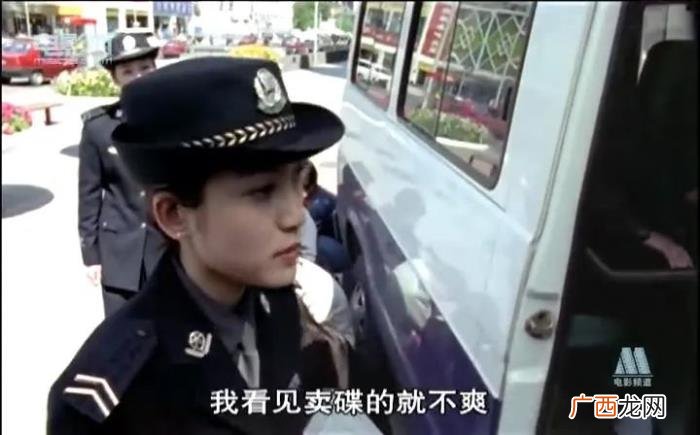 潘粤明演的，主演潘粤明凭此走上了人生第一座巅峰