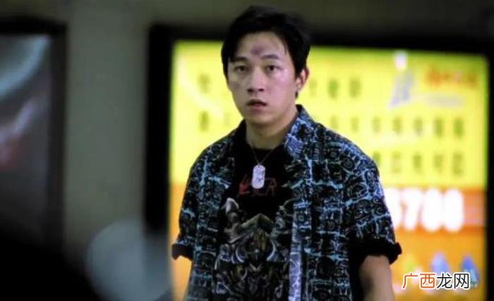 潘粤明演的，主演潘粤明凭此走上了人生第一座巅峰