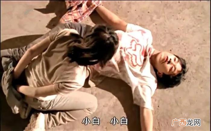 潘粤明演的，主演潘粤明凭此走上了人生第一座巅峰