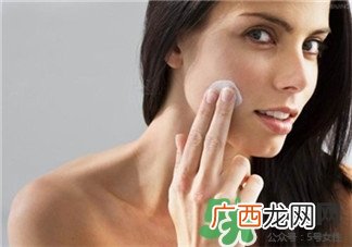怎么样通过饮食改善油性皮肤?油性皮肤的食物