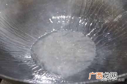 做蛋炒饭是先炒蛋还是先炒饭？蛋炒饭顺序先放什么