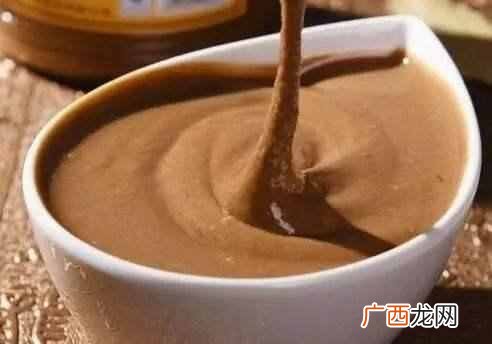 食物部分发霉，没必要扔掉？小心把霉菌吃进肚子里