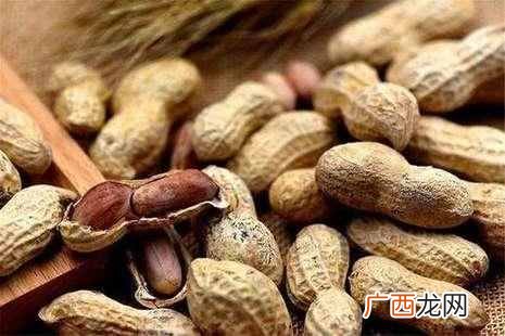 食物部分发霉，没必要扔掉？小心把霉菌吃进肚子里