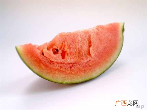 甜瓜、西瓜，哪种瓜营养价值更高？