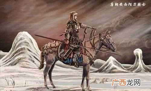 弯刀和直刀哪个更厉害？马战中，弯刀和直刀哪个更厉害？