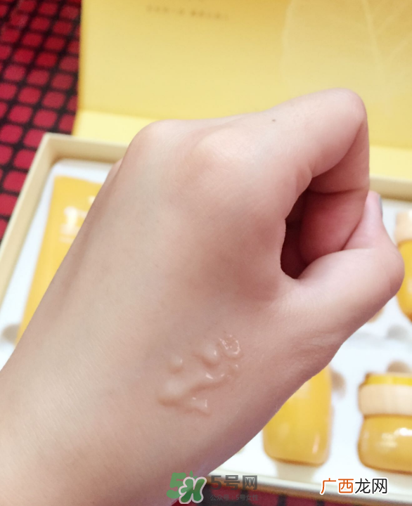 一叶子小苍兰系列怎么样?一叶子小苍兰系列好用吗?